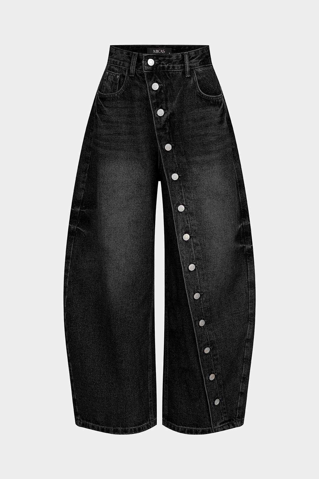 Xenia - Asymmetrische jeans met knoopjes