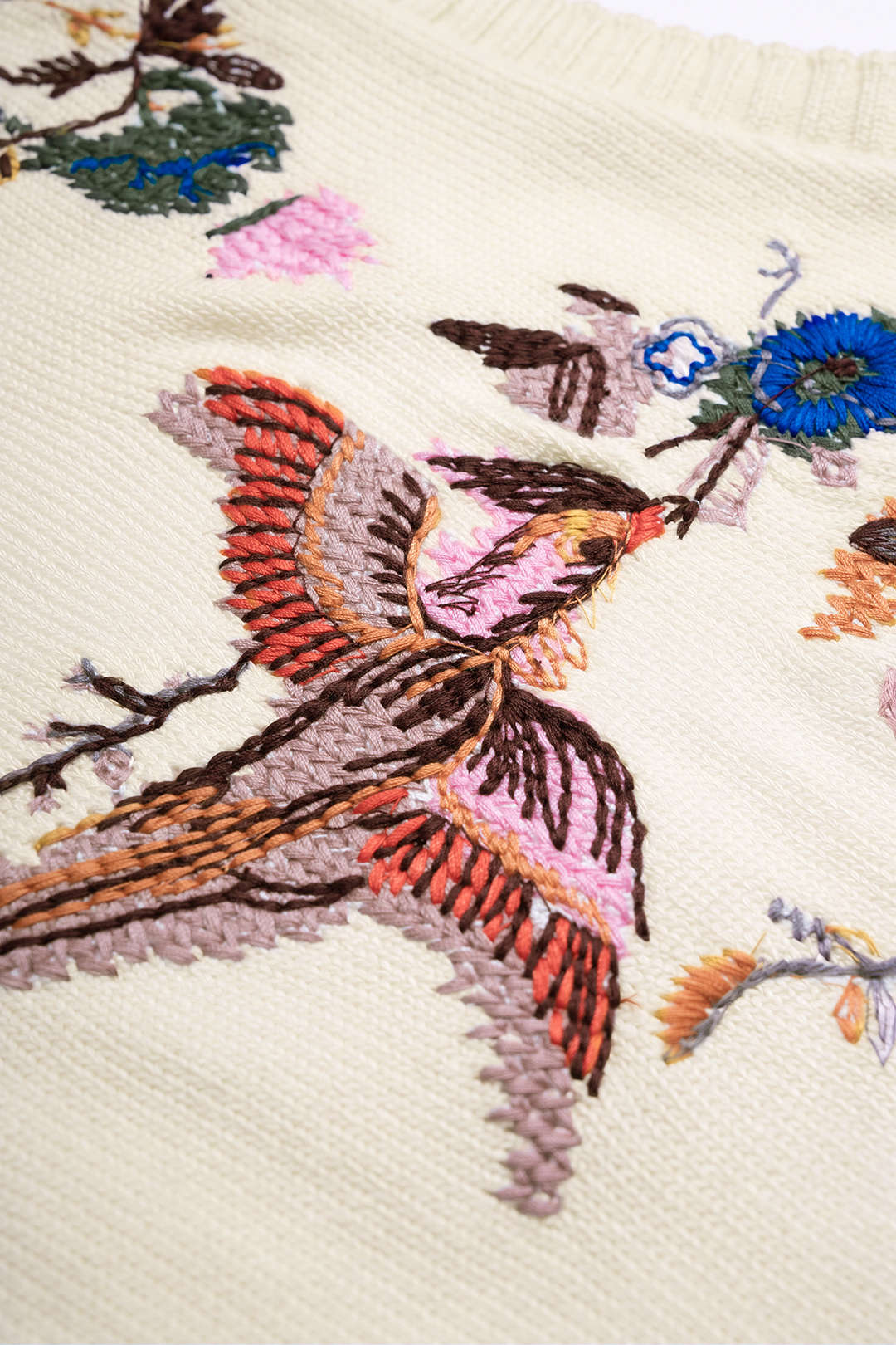 Gebreide tanktop met borduursel en ronde hals