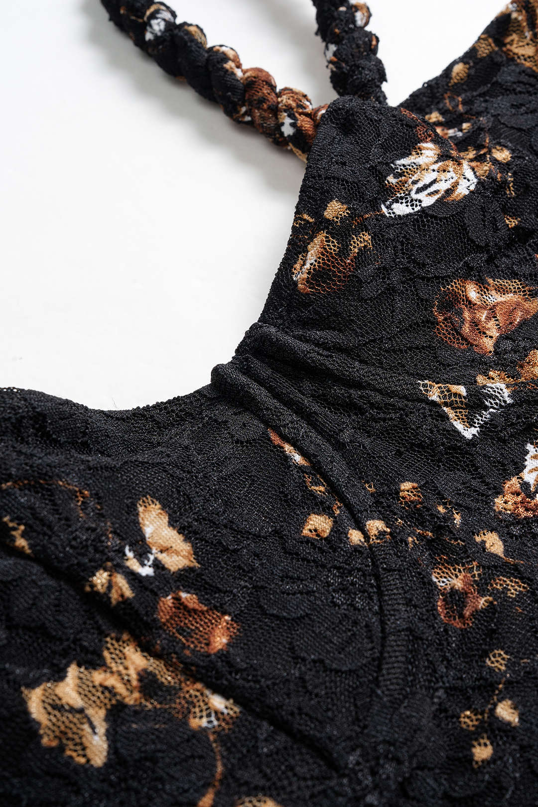 Bloemenprint patchwork rok met kant en gedraaid detail