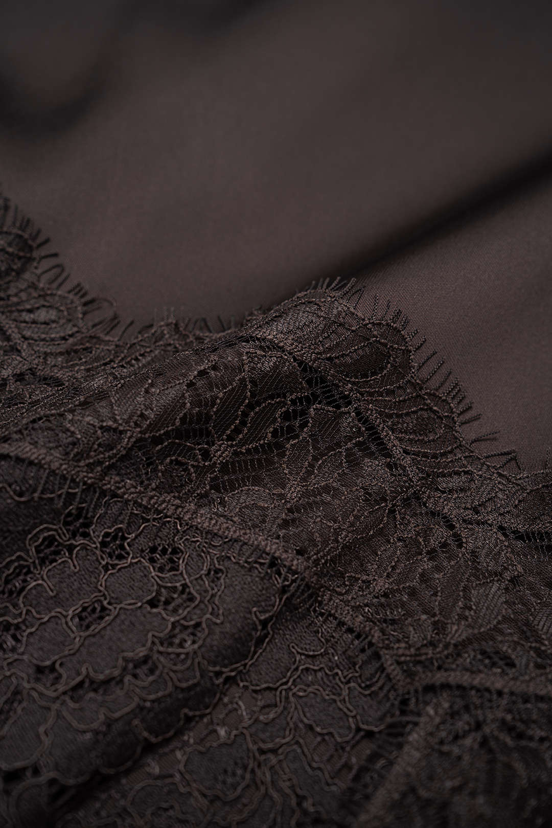 Isa - Satijnen patchwork rok met kant
