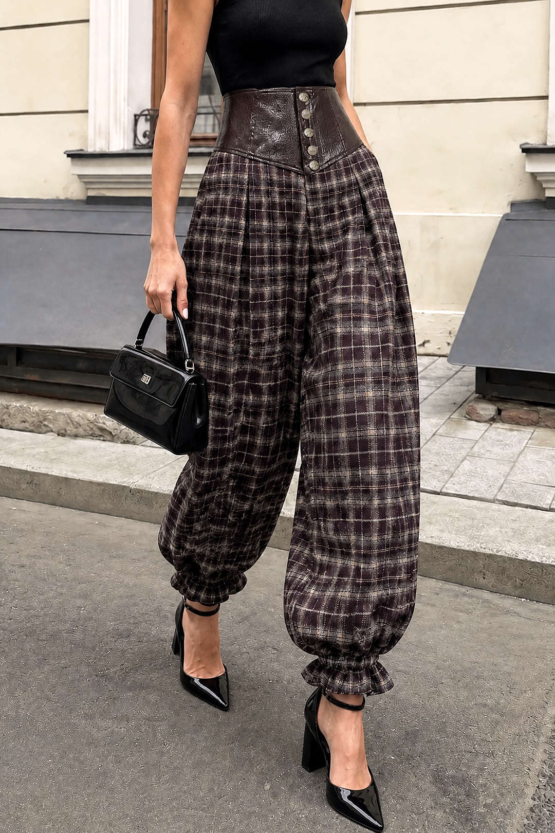 Geruite leren-look broek met knoopjes en ballonmodel