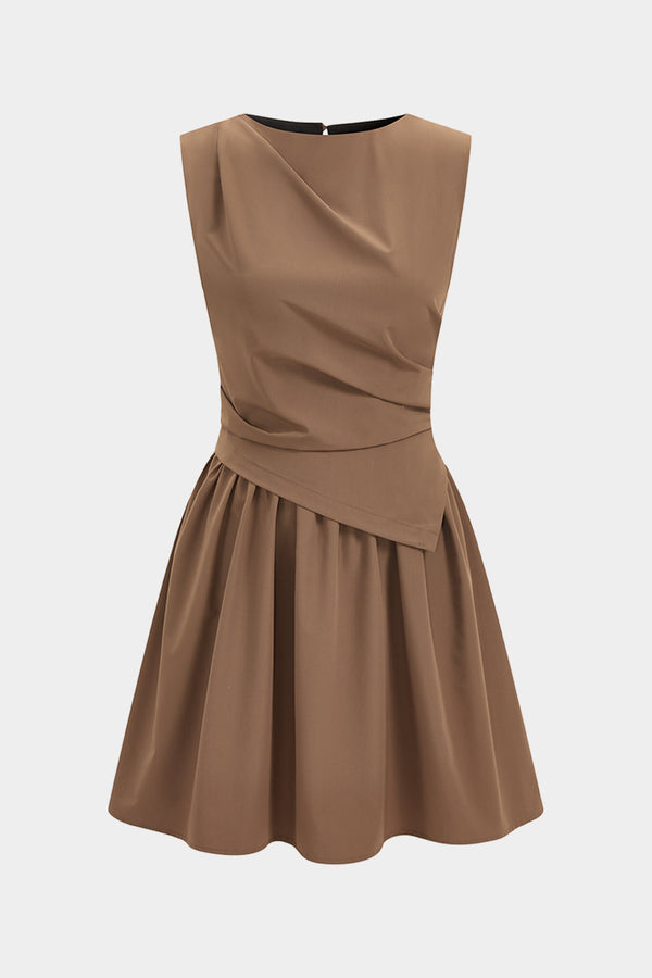 Asymmetrische mouwloze minijurk met ruches